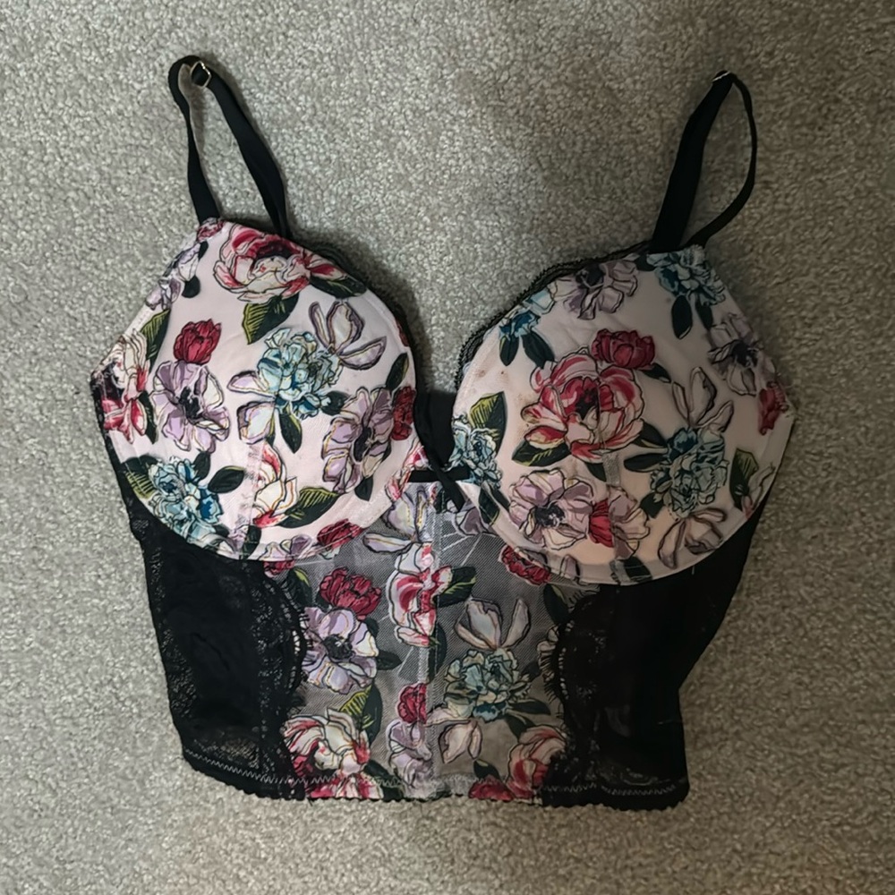 Victoria’s Secret very sexy push-up bra